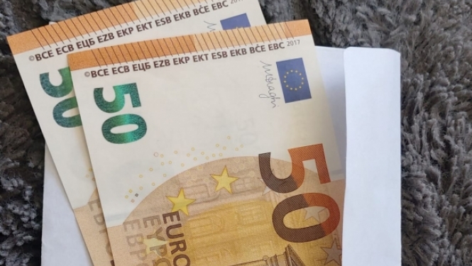 FOTO: 50 eiro banknotes