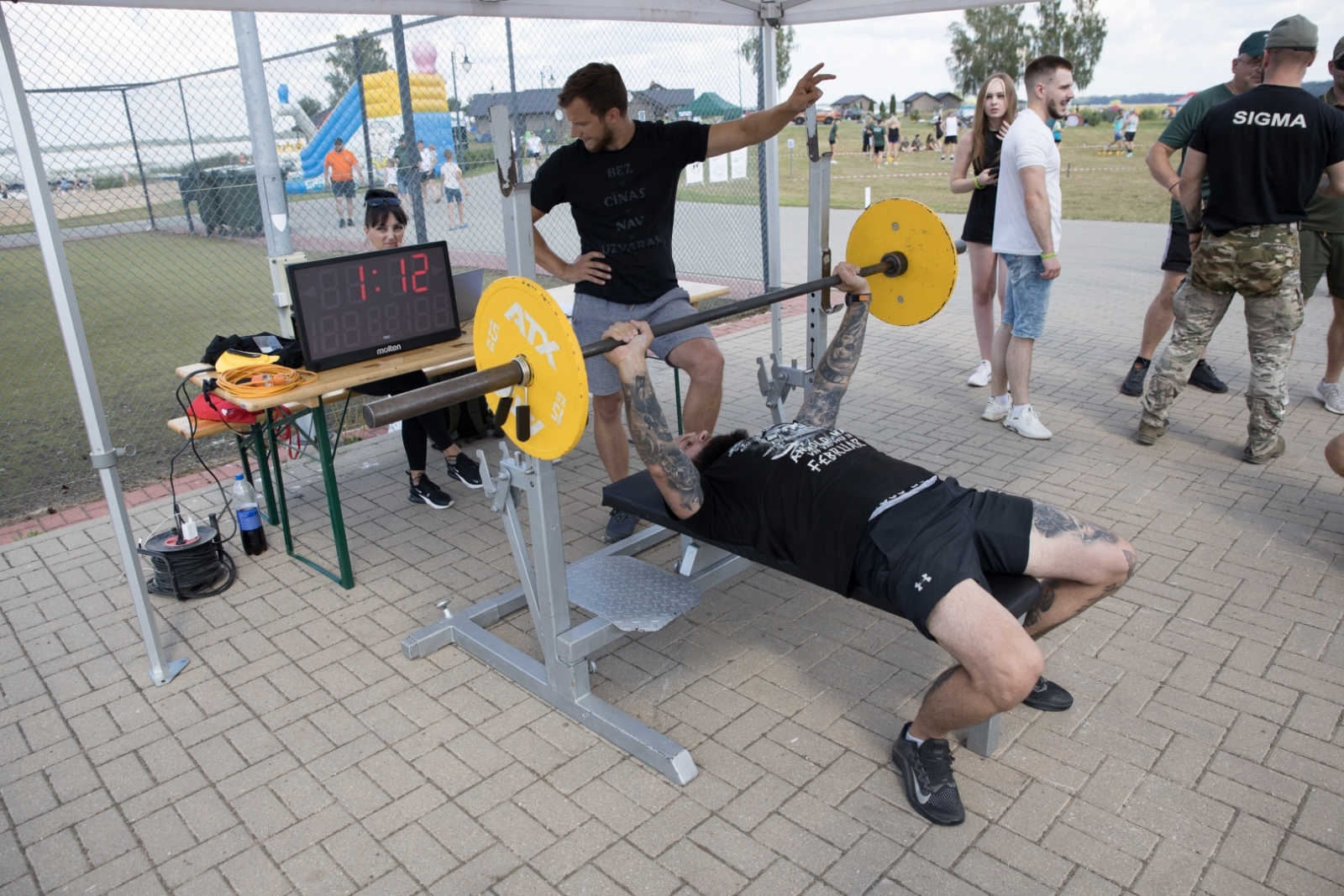 FOTO: Sporta spēles noslēguma sacensību dalībnieki