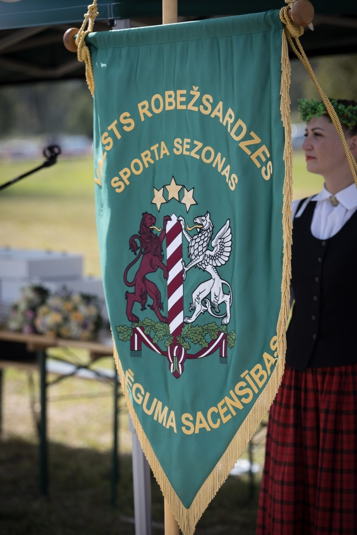 FOTO: Sporta spēles noslēguma sacensību dalībnieki