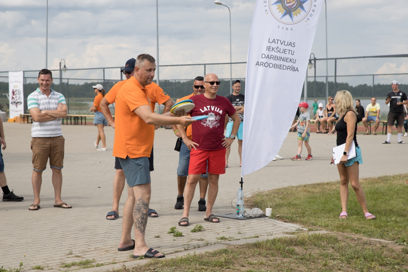 FOTO: Sporta spēles noslēguma sacensību dalībnieki