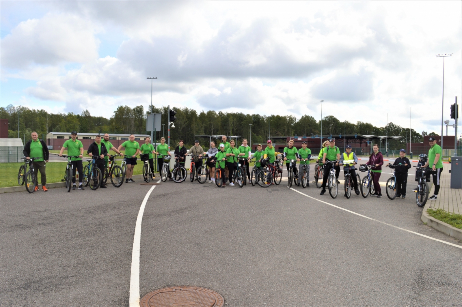 FOTO: Velobrauciena dalībnieku kopbilde